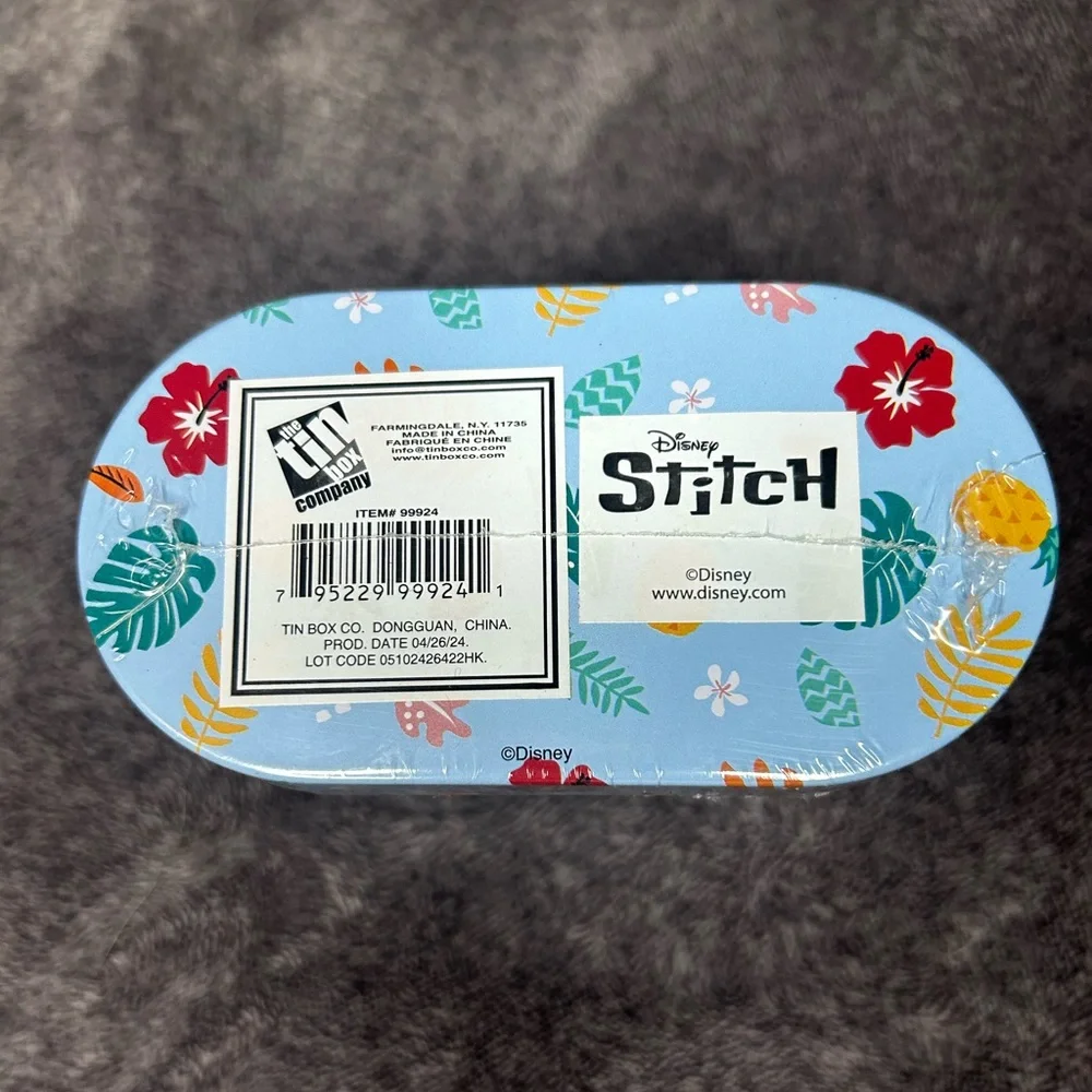 Disney Stitch Salt 🧂 & Pepper Set With Holder, New & factory Sealed